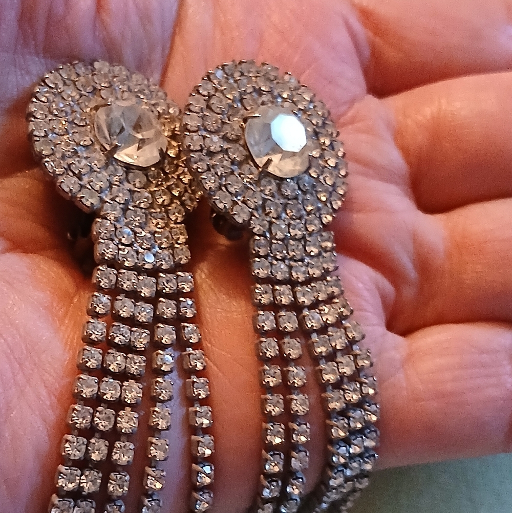 Vintage Rhinestone Chandelier Earrings Clipons Prong Set Stones - Picture 2 of 9